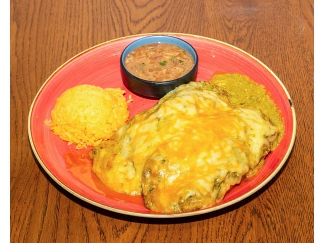 Chile Relleno (Shredded Chicken).
